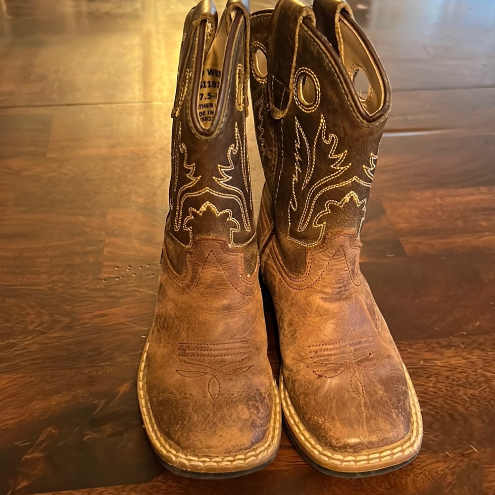 Toddler boots